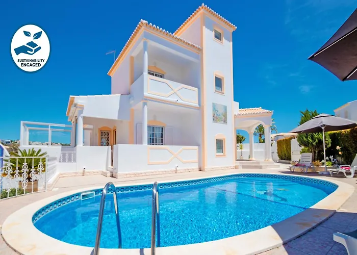 Villa Manihi Luxury Retreat